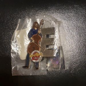 Hard Rock Cafe - Musician Series “E”